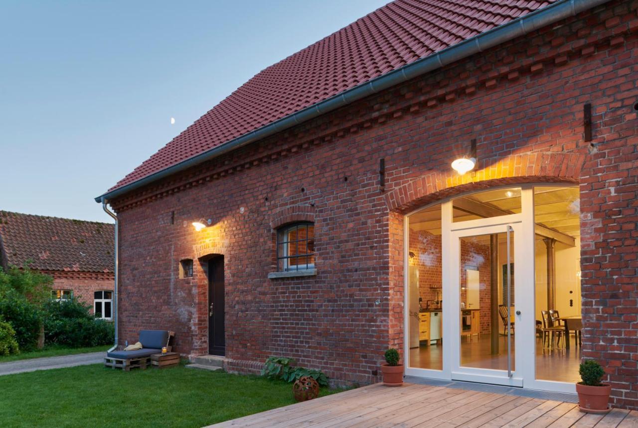 Re~Barn - Modern Country Stay Essel Екстер'єр фото